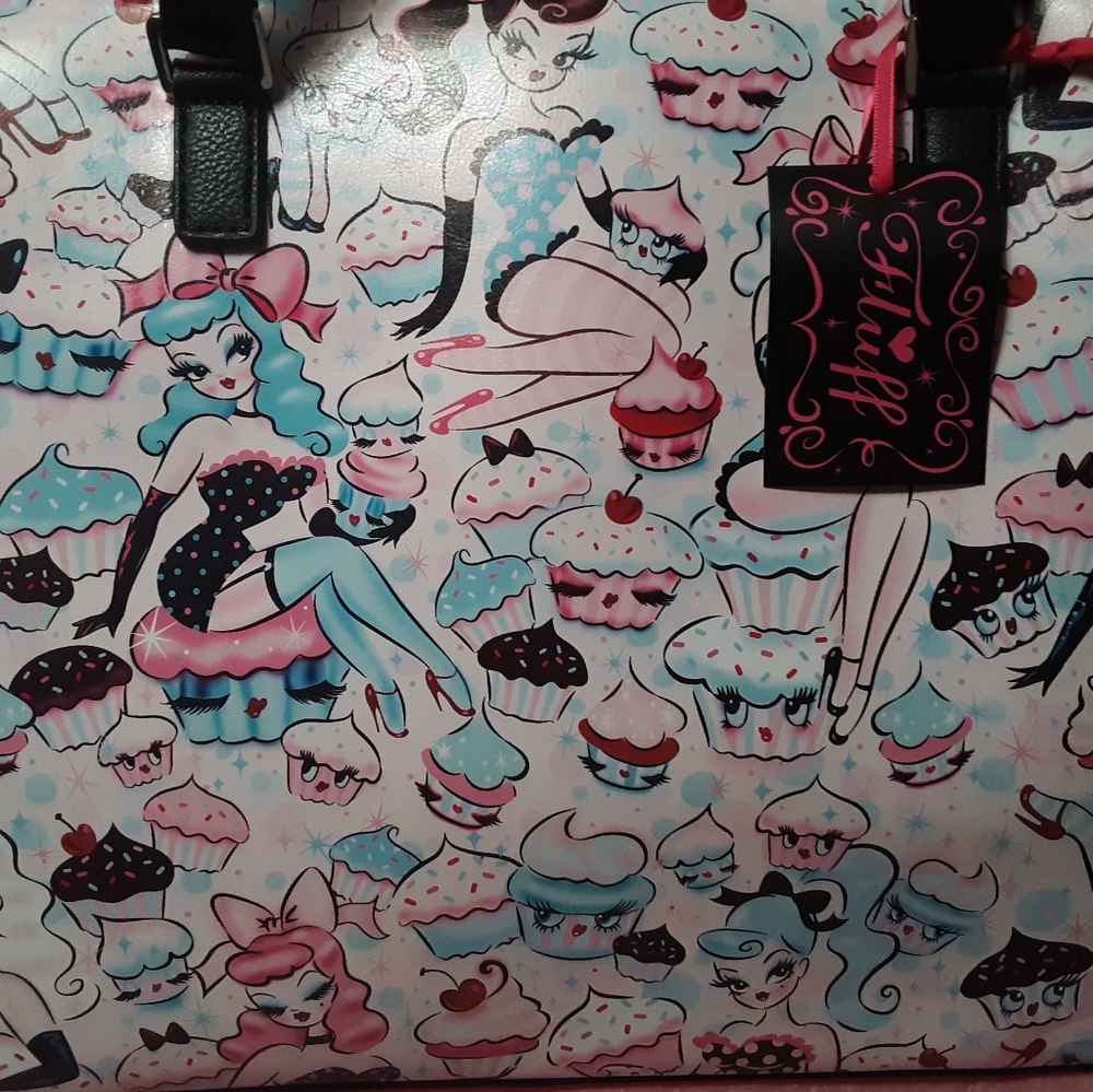 Miss Fluff Tote bag